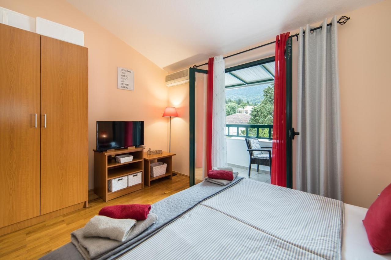 Apartments Gajeta Gradac  Esterno foto